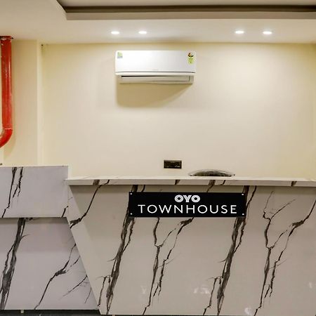 Townhouse Magnolia Corporate Stays غورغاون المظهر الخارجي الصورة