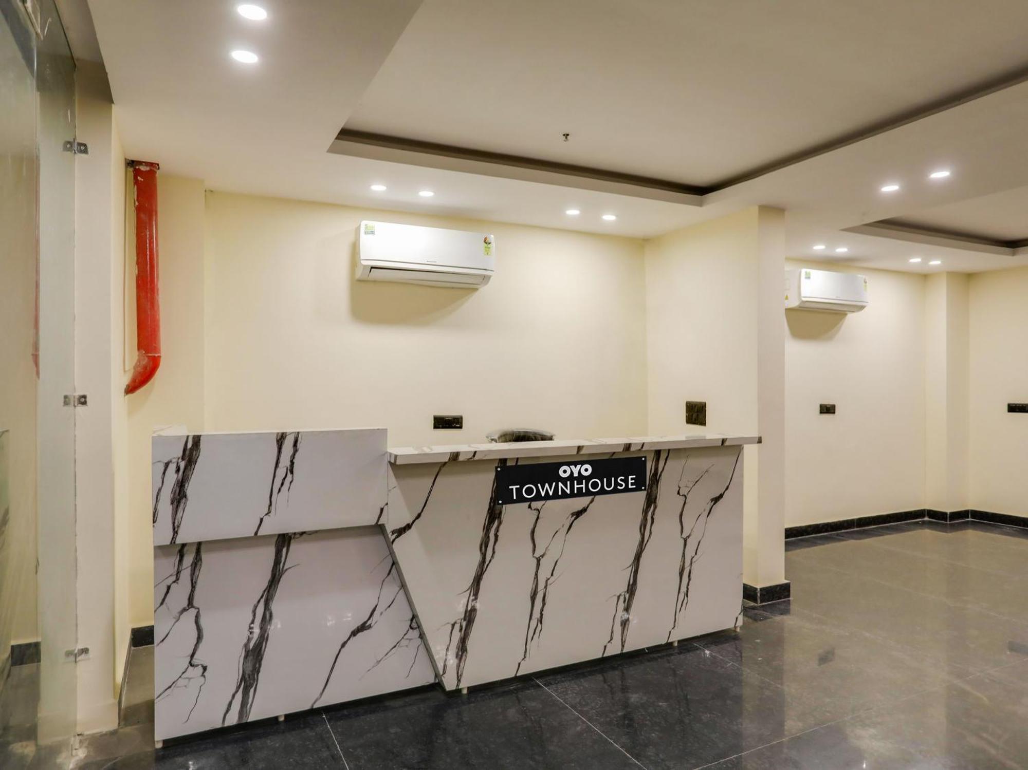Townhouse Magnolia Corporate Stays غورغاون المظهر الخارجي الصورة