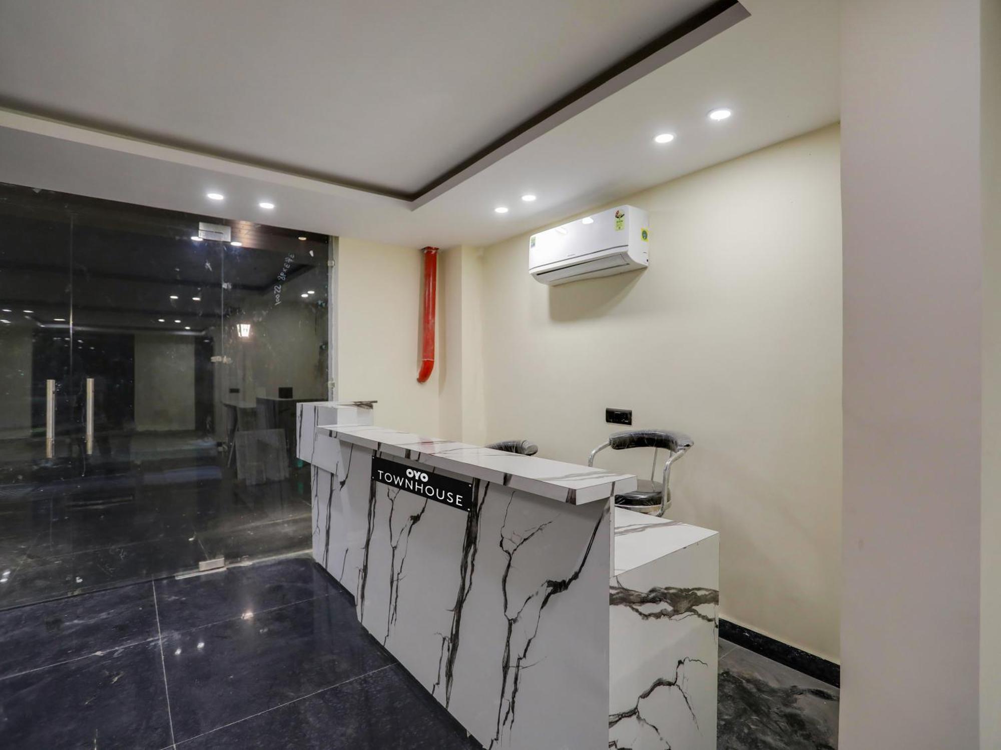 Townhouse Magnolia Corporate Stays غورغاون المظهر الخارجي الصورة